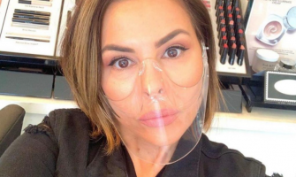 不會遮住臉的口罩“透明口罩”誕生了，那麼就露出微笑吧