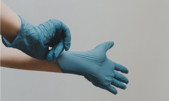 乳膠手套、丁腈手套、PVC手套差在哪? 一次性醫療手套報你知