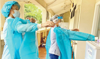 社康護士疫境工作新常態 走進社區守護病人挑戰無限