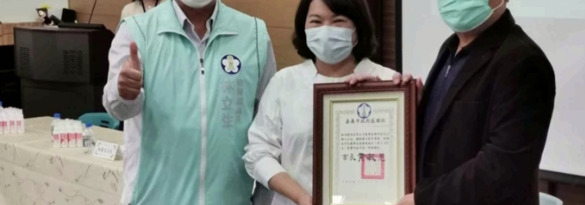 影/透明口罩捐嘉市特教老師 讓防疫學習不中斷 影/透明口罩捐嘉市特教老師 讓防疫學習不中斷