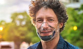 全球首款透明口罩 Leaf 正式發售