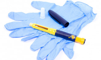 到底是買乳膠手套好呢還是丁腈手套好呢? 到底是買乳膠手套好呢還是丁腈手套好呢?