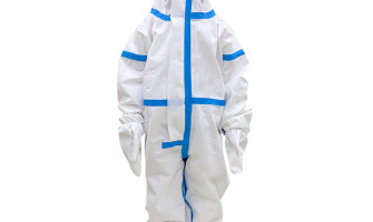 防護衣畫卡通人物 拉近與孩童距離